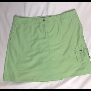 Green golf or tennis skirt